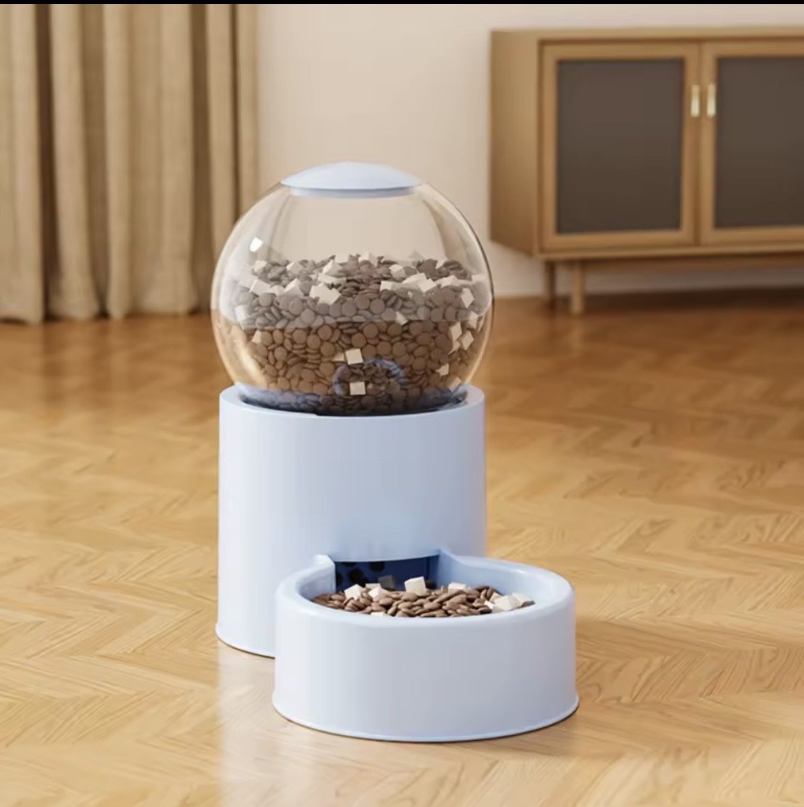 Distributeur Bibizy bleu côté croquettes